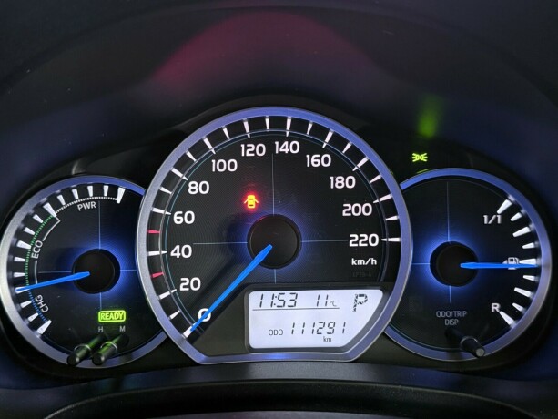 toyota-yaris-bensin-2013-big-15