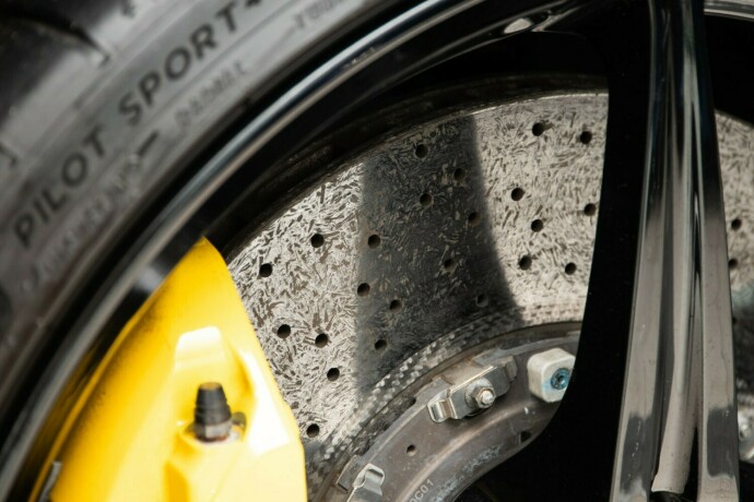 ferrari-458-bensin-2010-big-39