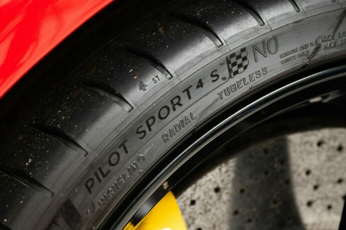 ferrari-458-bensin-2010-big-38