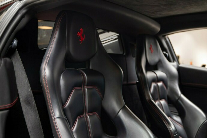ferrari-458-bensin-2010-big-29