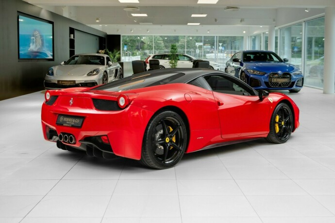 ferrari-458-bensin-2010-big-7