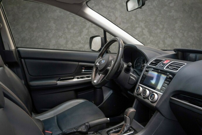 subaru-xv-bensin-2016-big-31