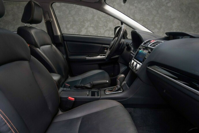 subaru-xv-bensin-2016-big-30