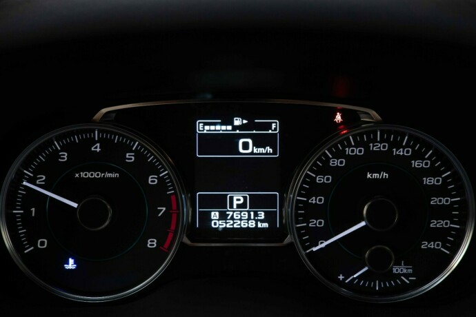 subaru-xv-bensin-2016-big-10