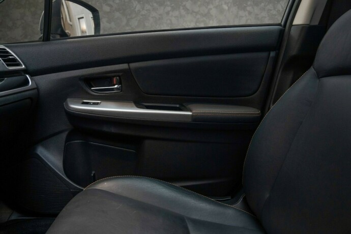 subaru-xv-bensin-2016-big-15