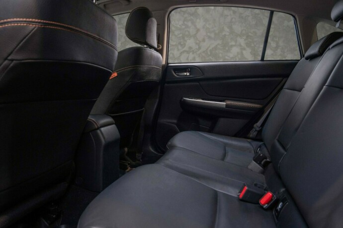 subaru-xv-bensin-2016-big-27