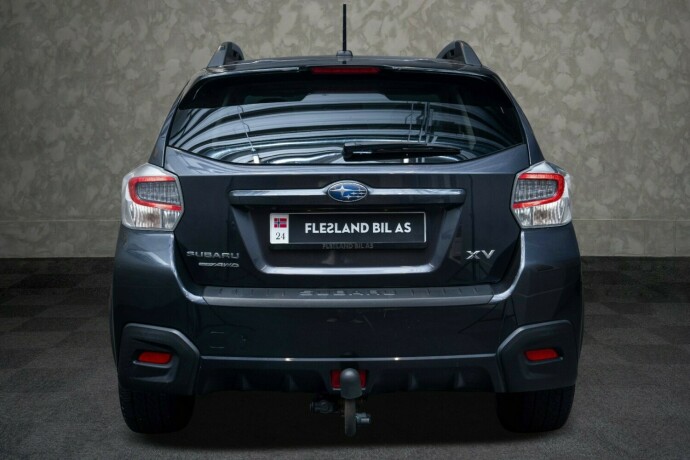 subaru-xv-bensin-2016-big-7
