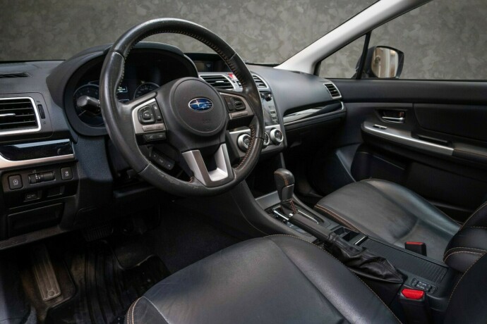 subaru-xv-bensin-2016-big-25