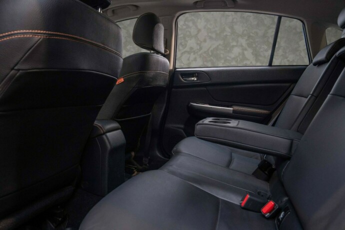 subaru-xv-bensin-2016-big-28