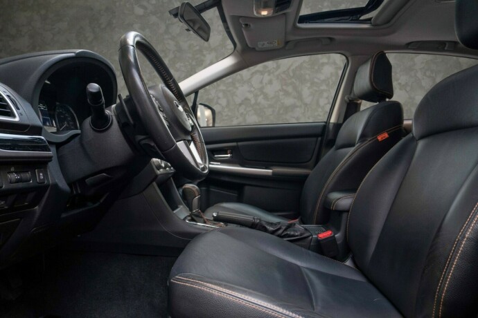 subaru-xv-bensin-2016-big-23