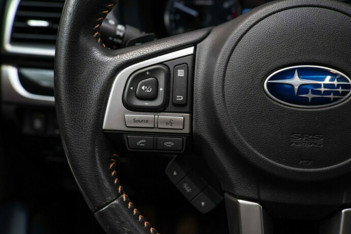 subaru-xv-bensin-2016-big-12