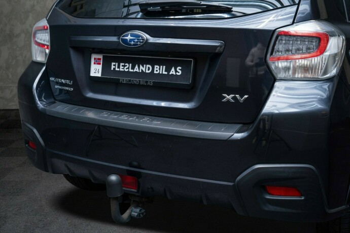 subaru-xv-bensin-2016-big-5