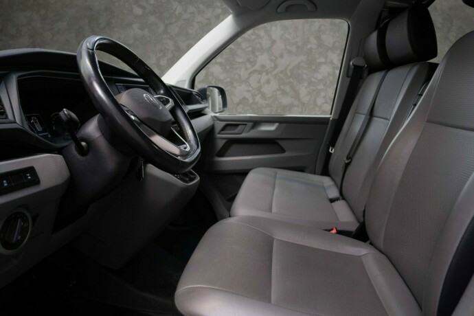 volkswagen-transporter-diesel-2022-big-26