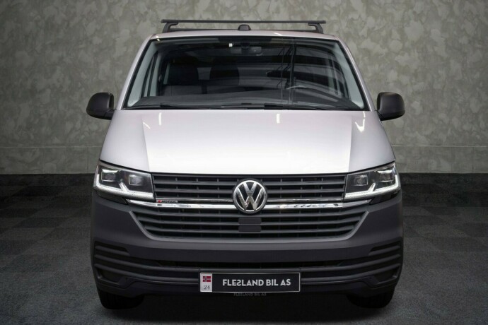 volkswagen-transporter-diesel-2022-big-8