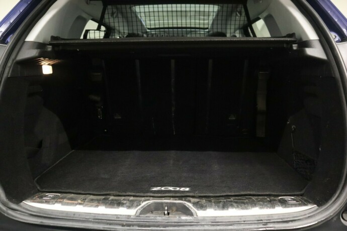 peugeot-2008-bensin-2013-big-30