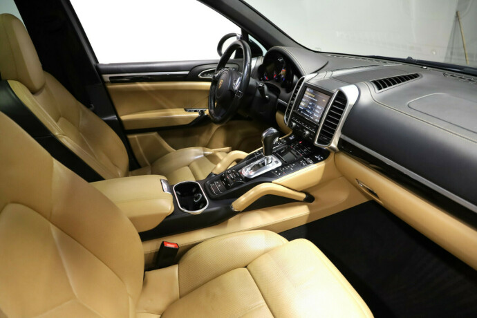 porsche-cayenne-diesel-2014-big-8