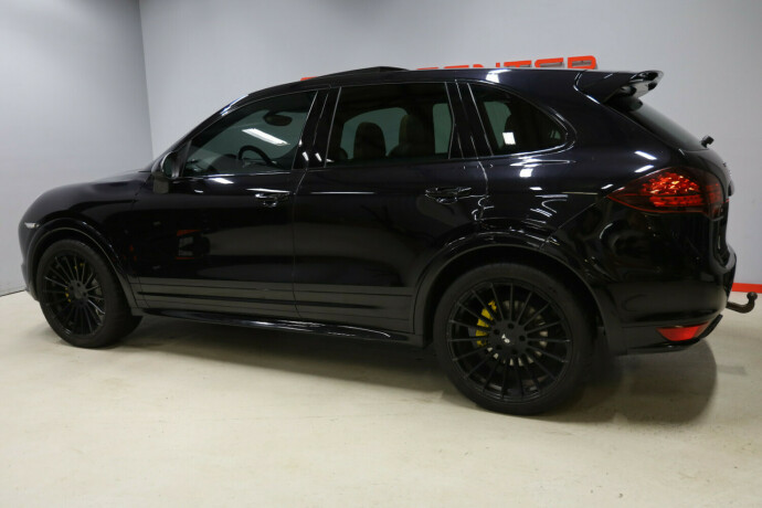 porsche-cayenne-diesel-2014-big-13
