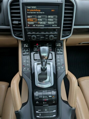 porsche-cayenne-diesel-2014-big-6
