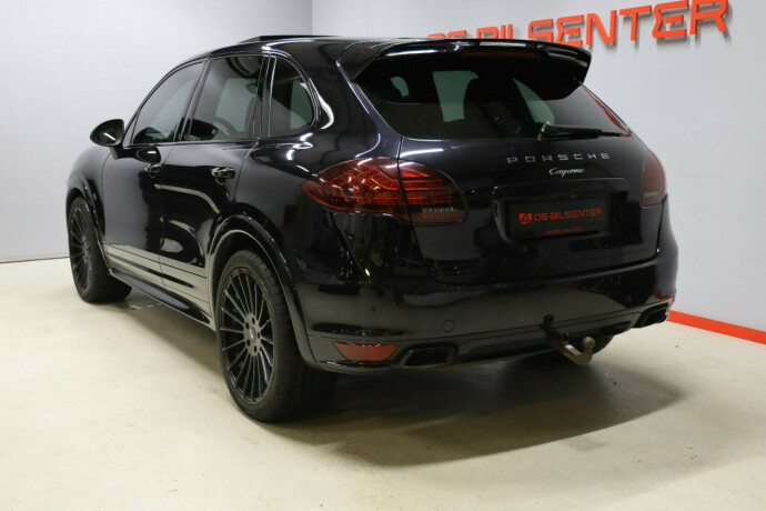 porsche-cayenne-diesel-2014-big-12