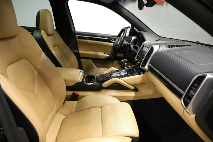 porsche-cayenne-diesel-2014-big-9