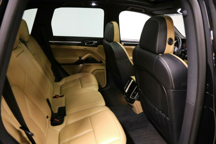 porsche-cayenne-diesel-2014-big-11