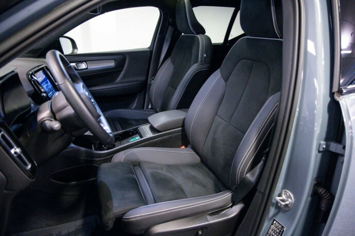 volvo-xc-40-elektrisitet-2022-big-4