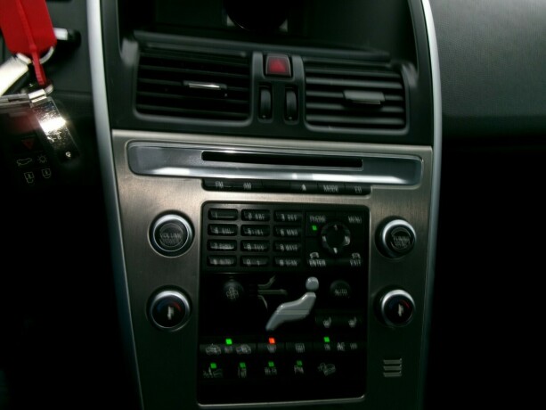 volvo-xc-60-diesel-2010-big-13