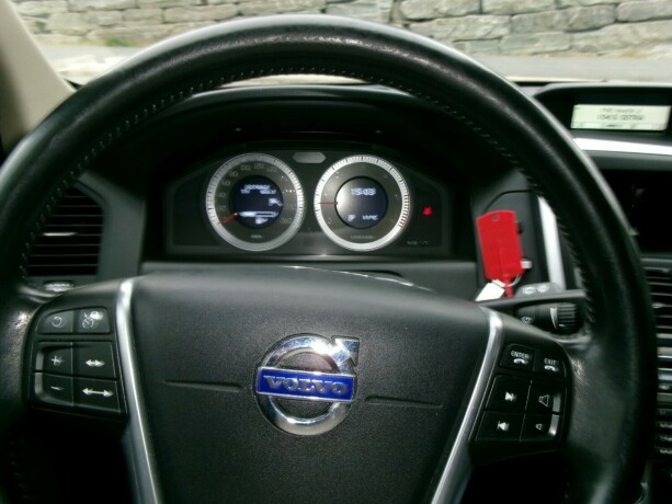 volvo-xc-60-diesel-2010-big-15