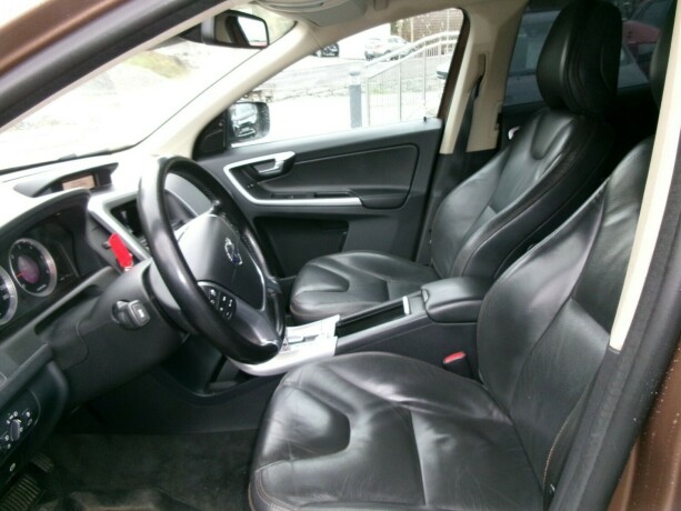 volvo-xc-60-diesel-2010-big-9