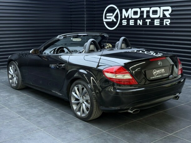 mercedes-benz-slk-bensin-2005-big-3