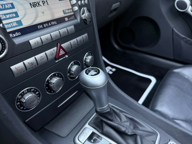 mercedes-benz-slk-bensin-2005-big-27