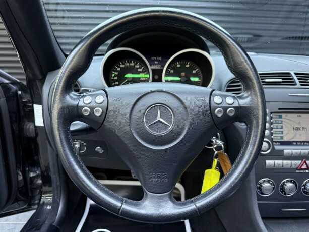 mercedes-benz-slk-bensin-2005-big-17