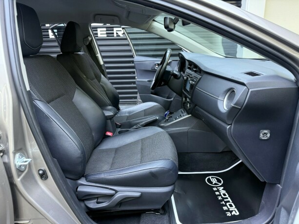 toyota-auris-bensin-2015-big-30