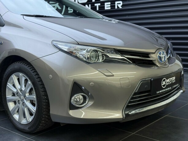 toyota-auris-bensin-2015-big-3