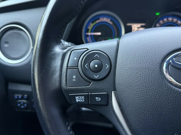 toyota-auris-bensin-2015-big-14