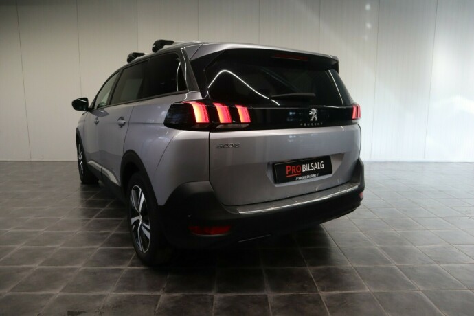 peugeot-5008-diesel-2019-big-3