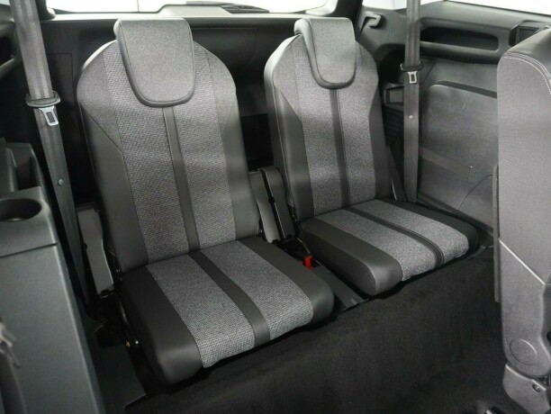 peugeot-5008-diesel-2019-big-11