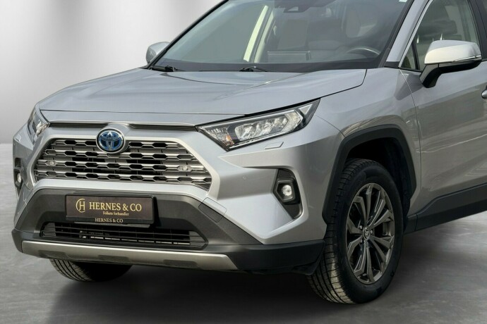toyota-rav4-elektrisitetbensin-2022-big-2