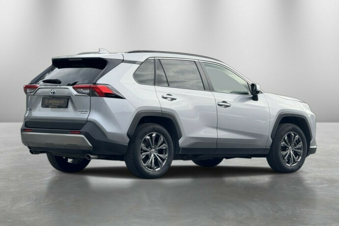toyota-rav4-elektrisitetbensin-2022-big-5