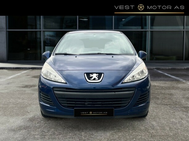 peugeot-207-diesel-2009-big-1