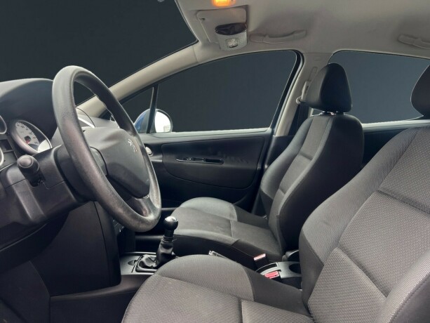 peugeot-207-diesel-2009-big-8