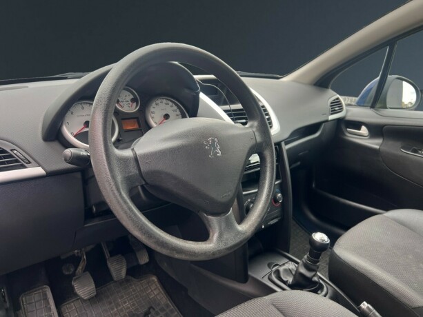 peugeot-207-diesel-2009-big-9