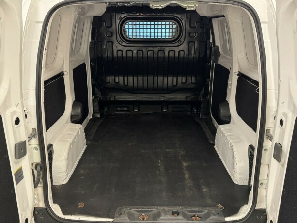 nissan-e-nv200-elektrisitet-2015-big-15