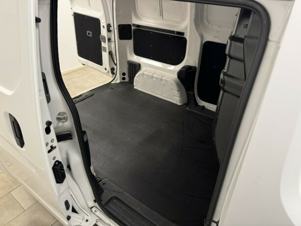 nissan-e-nv200-elektrisitet-2015-big-13