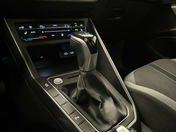 volkswagen-polo-bensin-2022-big-14