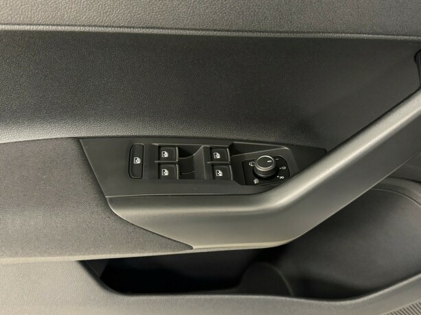 volkswagen-polo-bensin-2022-big-13