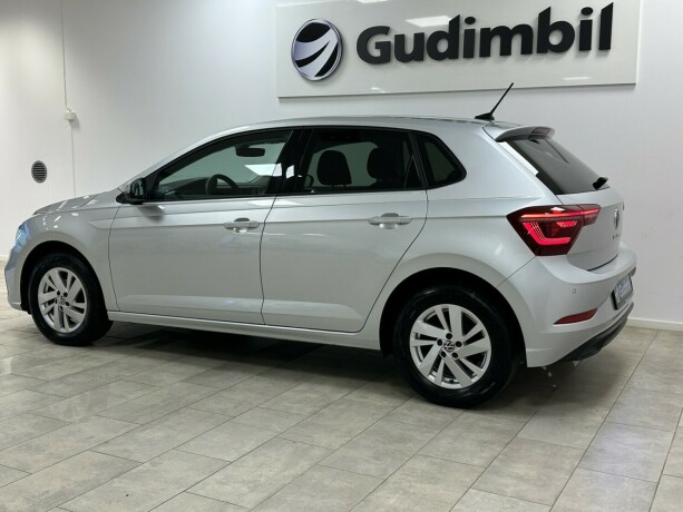 volkswagen-polo-bensin-2022-big-2