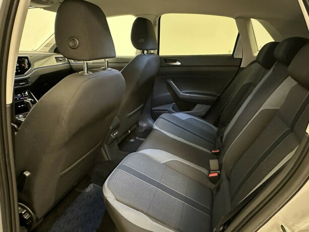 volkswagen-polo-bensin-2022-big-5