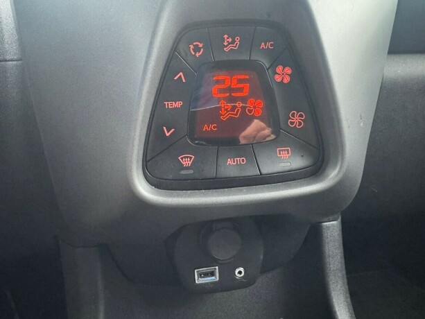 toyota-aygo-bensin-2019-big-15