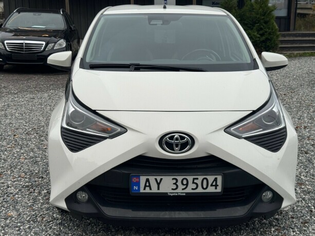 toyota-aygo-bensin-2019-big-1
